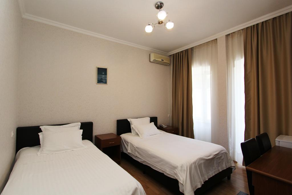 Gtm Kapan Otel Tiflis Dış mekan fotoğraf