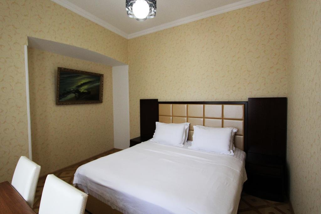 Gtm Kapan Otel Tiflis Dış mekan fotoğraf