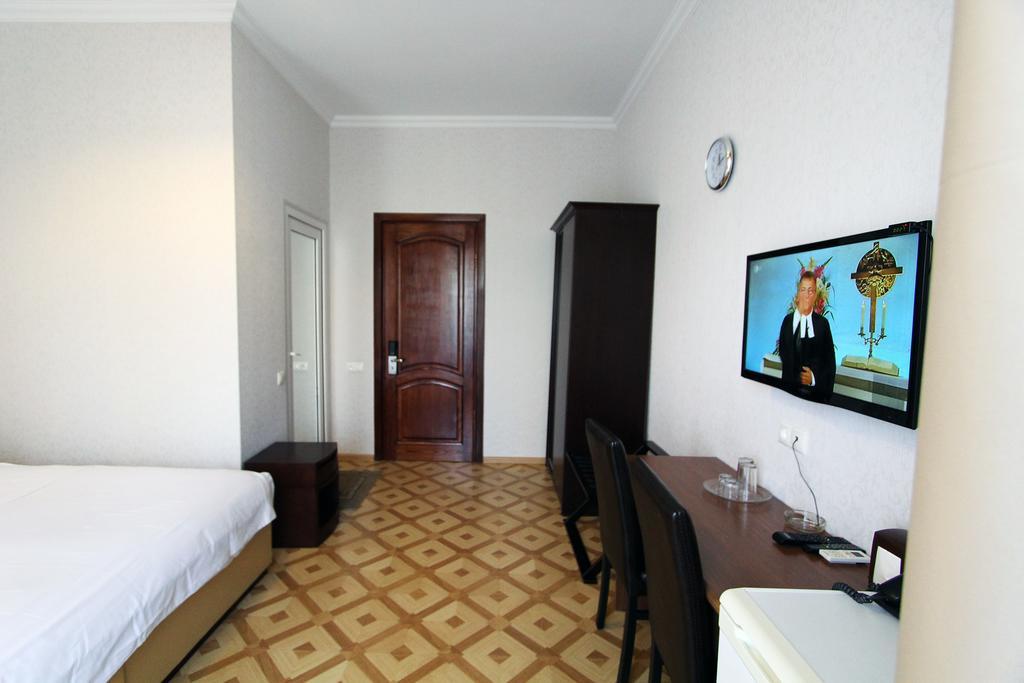 Gtm Kapan Otel Tiflis Dış mekan fotoğraf