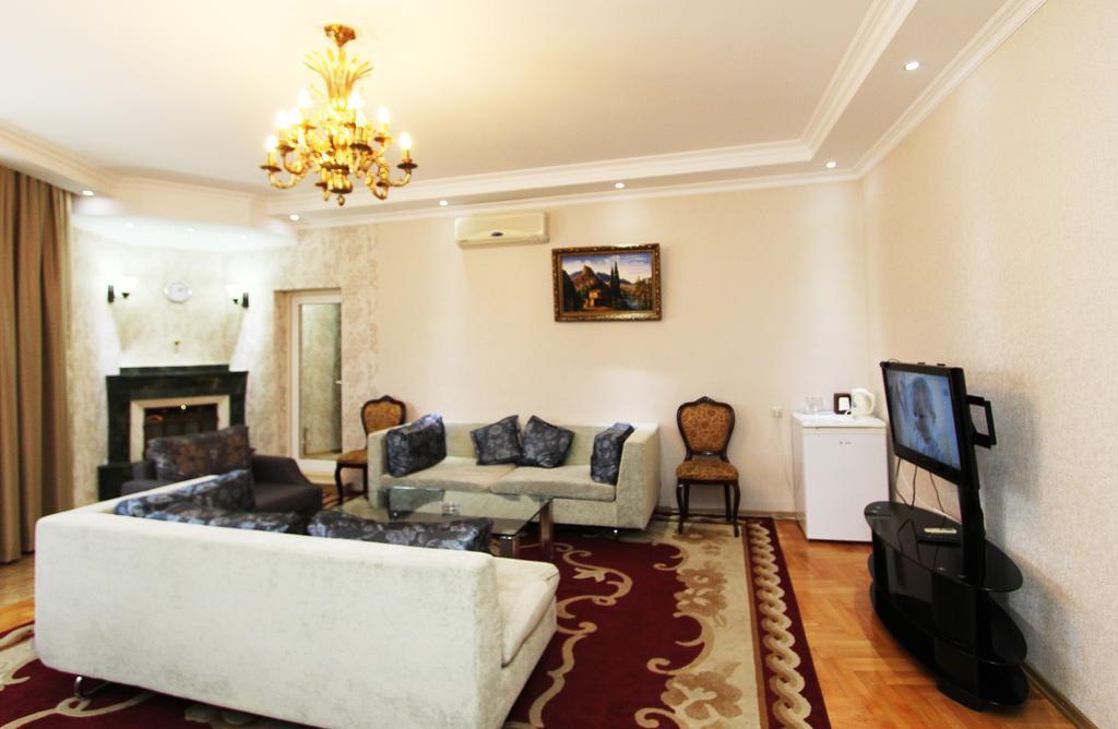 Gtm Kapan Otel Tiflis Dış mekan fotoğraf