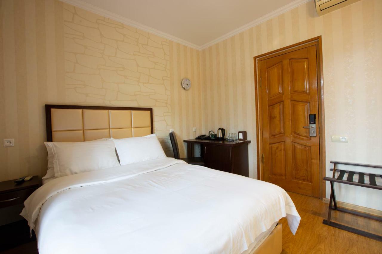 Gtm Kapan Otel Tiflis Dış mekan fotoğraf