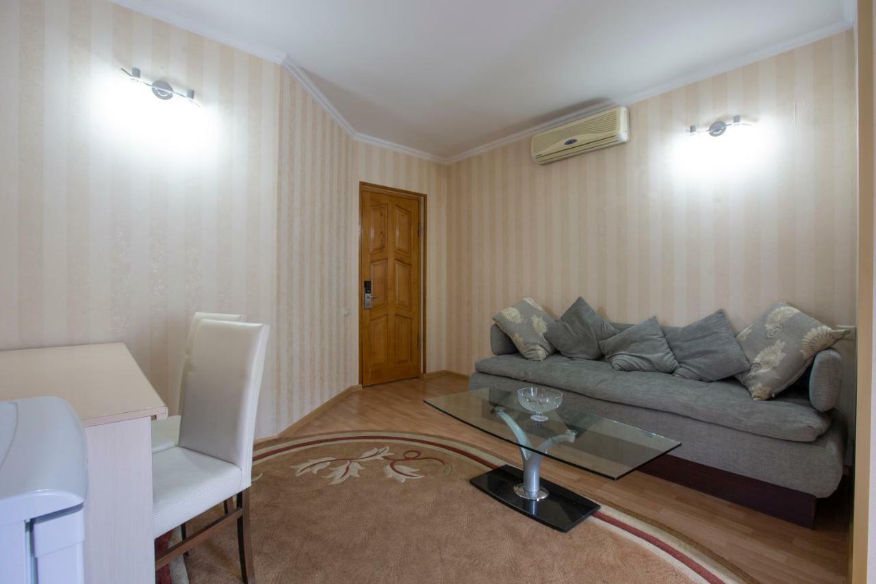 Gtm Kapan Otel Tiflis Dış mekan fotoğraf