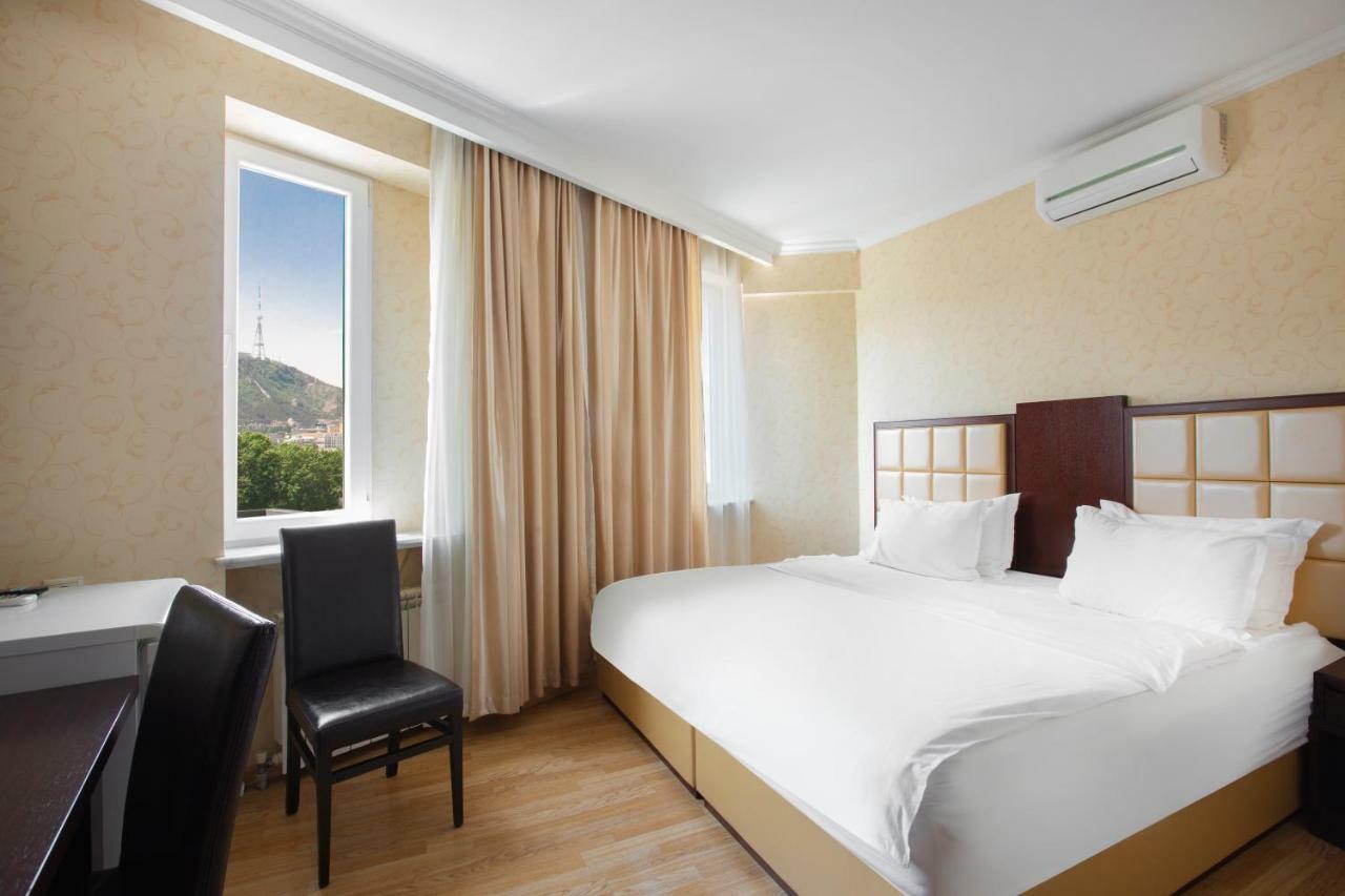 Gtm Kapan Otel Tiflis Dış mekan fotoğraf